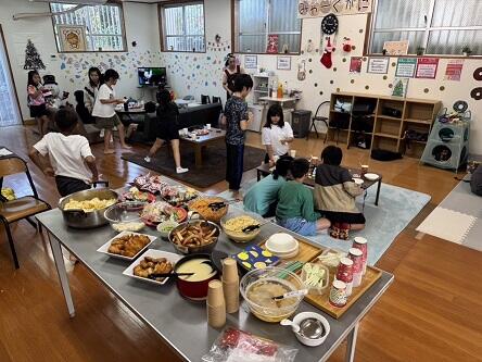 HP用居場所クリスマスの様子(NPO法人ひだまり）.jpg